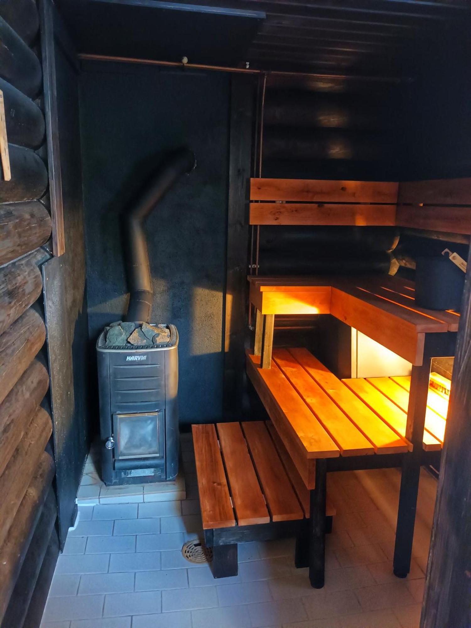 Lapin Villa Hiisi Joen Rannalla Рануа Экстерьер фото